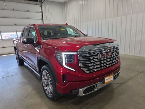 Used 2023 GMC Sierra 1500 Denali w/ Denali Reserve Package AWD/4WD image 2