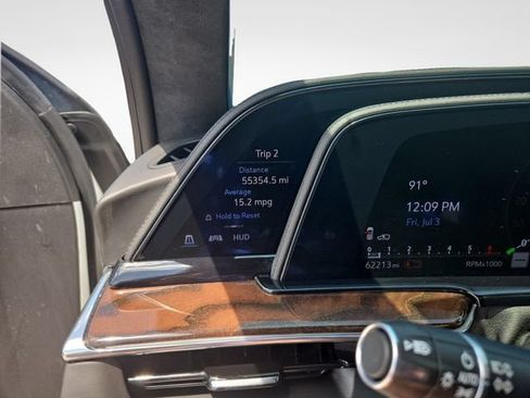 Used 2023 Cadillac Escalade Premium Luxury Platinum AWD/4WD image 24