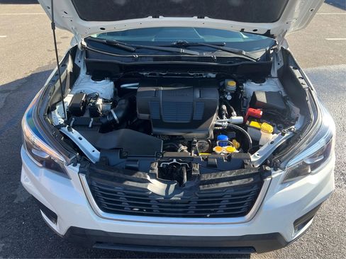 Used 2020 Subaru Forester Premium image 14