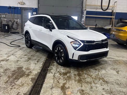 Used 2023 Kia Sportage X-Line w/ X-Line Premium Package image 3
