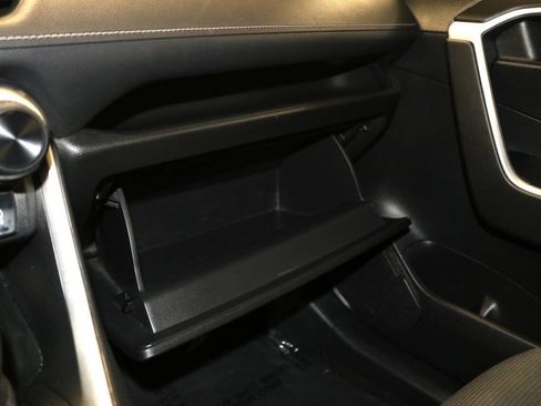 Used 2021 Toyota RAV4 LE image 55