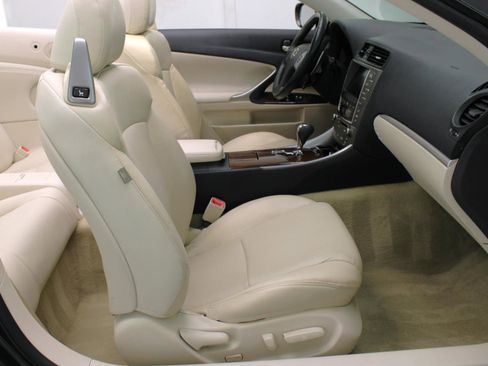 Used 2011 Lexus IS 250C image 51