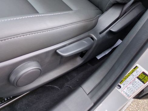 New 2025 MAZDA CX-30 AWD 2.5 S w/ Select Sport Pkg image 15