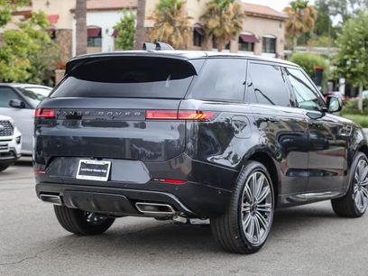 New 2026 Land Rover Range Rover Sport Dynamic SE