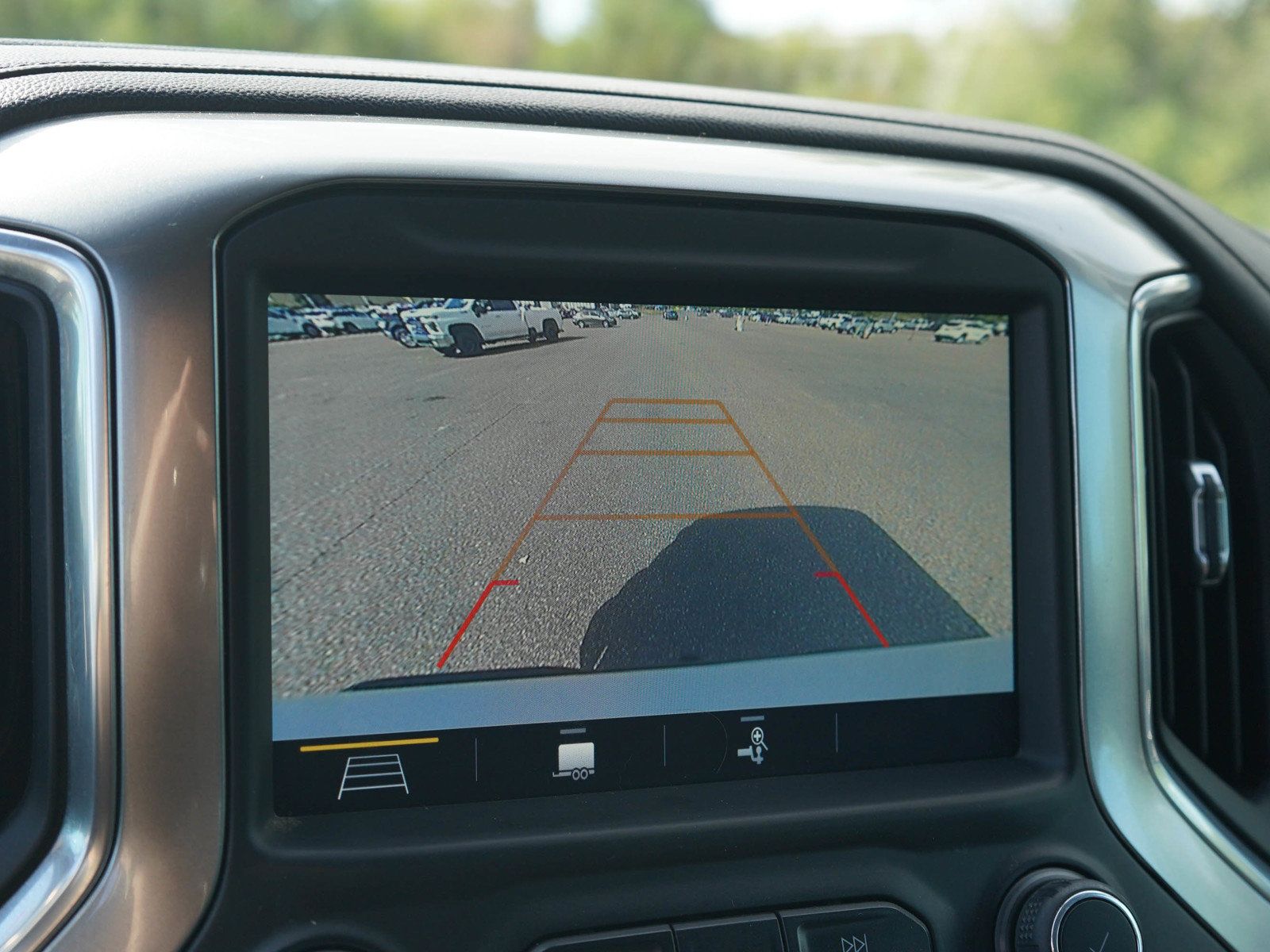 Used 2019 Chevrolet Silverado 1500 LT Trail Boss AWD/4WD image 30