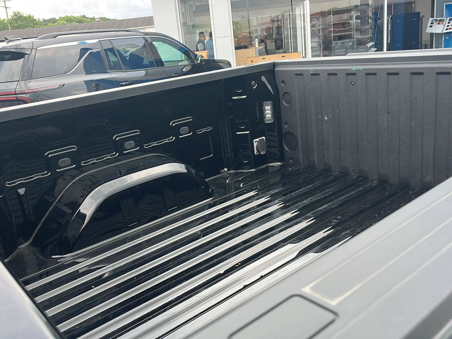 Used 2025 Chevrolet Silverado 1500 RST AWD/4WD image 26