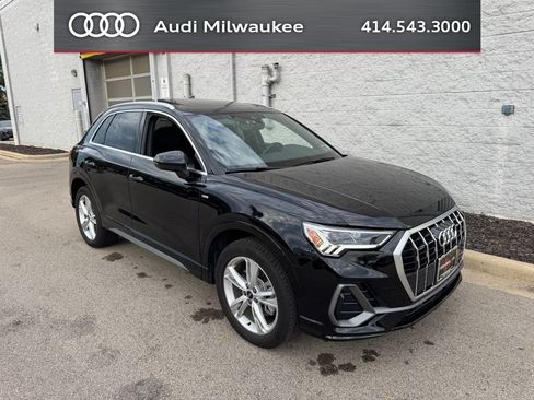 Used 2024 Audi Q3 2.0T Premium Plus AWD/4WD image 1