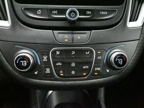 Used 2024 Chevrolet Malibu LT FWD image 18