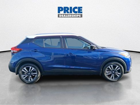 Used 2020 Nissan Kicks SV image 4