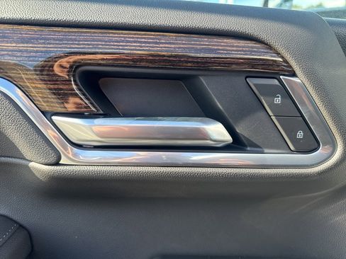 New 2026 GMC Sierra 1500 Elevation image 23