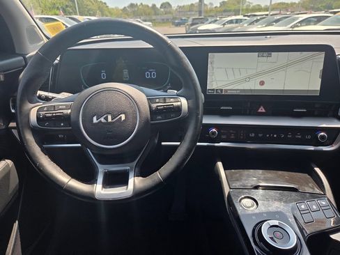 Used 2023 Kia Sportage EX AWD/4WD image 13
