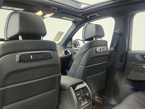 Used 2025 BMW X5 sDrive40i image 31