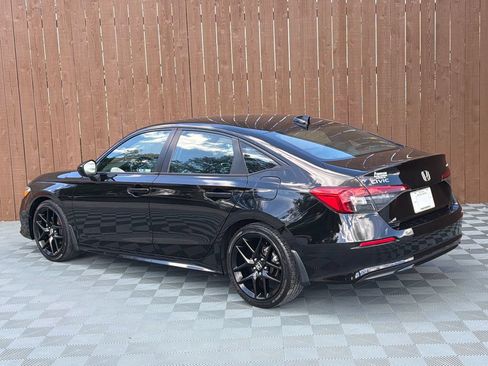 Used 2023 Honda Civic Sport image 14
