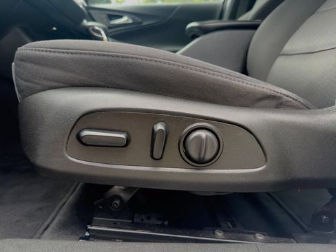 Used 2021 Chevrolet Malibu RS FWD image 22