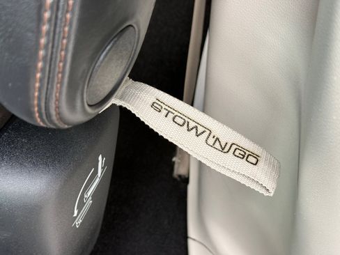 Used 2017 Chrysler Pacifica Touring-L Plus image 32