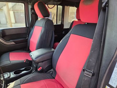 Used 2016 Jeep Wrangler Unlimited Sport w/ Quick Order Package 24S AWD/4WD image 17