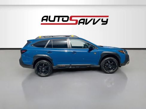 Used 2025 Subaru Outback Wilderness AWD/4WD image 8