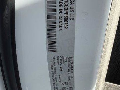 Used 2023 Chrysler Voyager LX FWD image 27