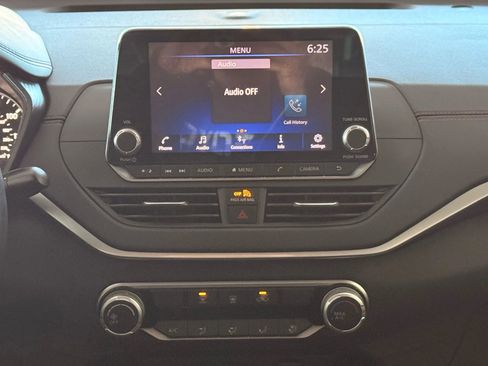 Used 2020 Nissan Altima 2.5 SR image 24