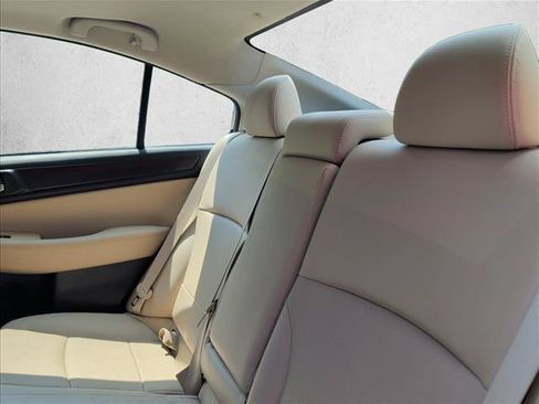 Used 2017 Subaru Legacy 2.5i Limited AWD/4WD image 20
