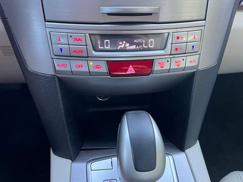 Used 2012 Subaru Legacy 3.6R Limited image 35