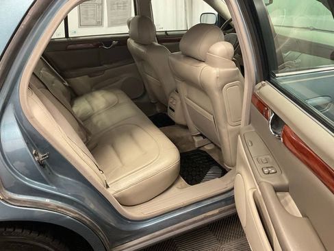 Used 2000 Cadillac De Ville w/ Comfort/Convenience Pkg image 23