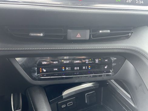 Used 2023 Buick Envision Preferred w/ Sport Touring Package image 26