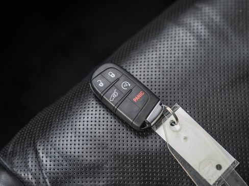 Used 2020 Jeep Grand Cherokee High Altitude image 46