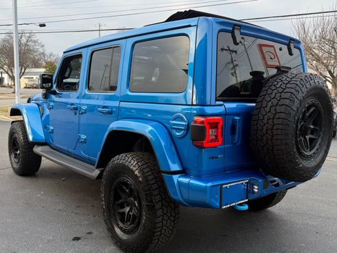 Used 2022 Jeep Wrangler Unlimited Sahara image 8