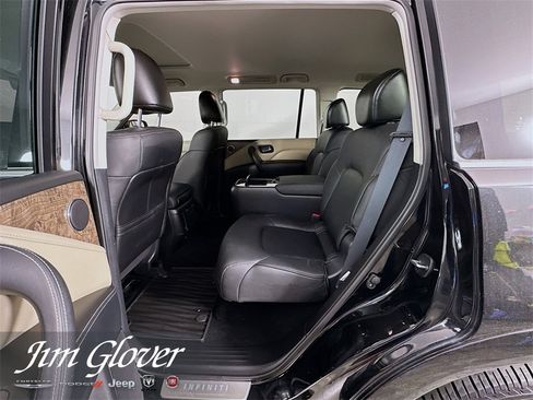 Used 2024 INFINITI QX80 Premium Select w/ Cargo Package image 16