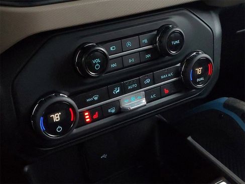 Used 2023 Ford Bronco Wildtrak image 21