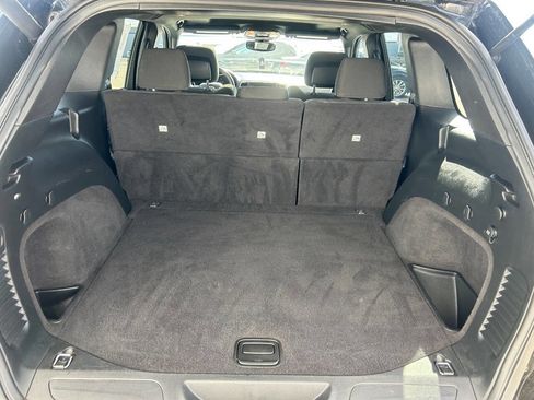 Used 2018 Jeep Grand Cherokee Laredo image 10