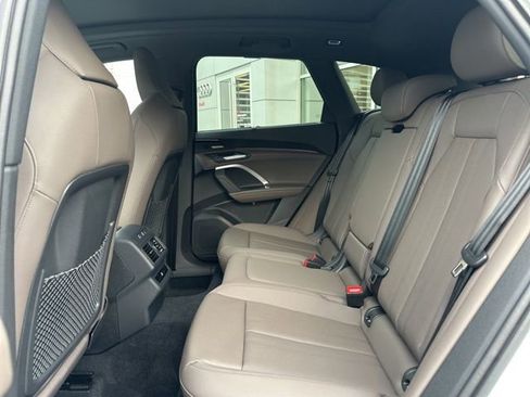 New 2025 Audi Q5 Premium Plus image 13