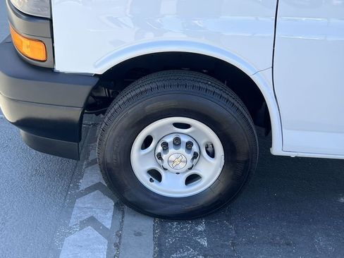 New 2025 Chevrolet Express 2500 WT w/ Driver Convenience Package image 31