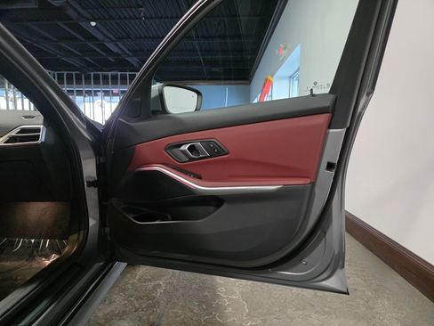 Used 2025 BMW 330i xDrive Sedan image 22