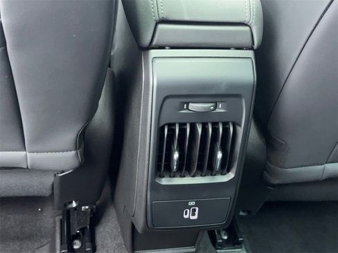 Used 2024 Alfa Romeo Tonale Ti w/ Active Assist Package image 38