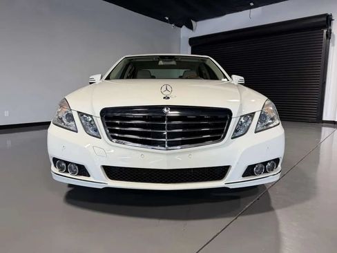 Used 2010 Mercedes-Benz E 350 Sedan image 2