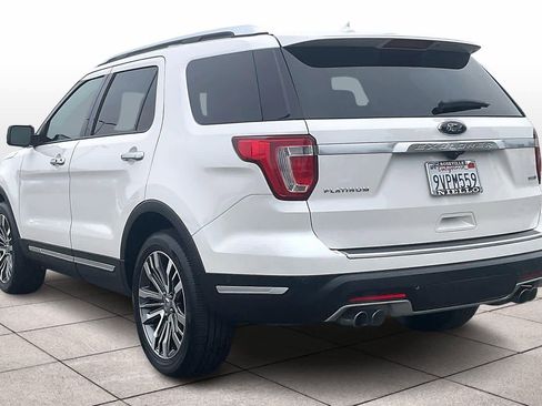 Used 2019 Ford Explorer Platinum image 13