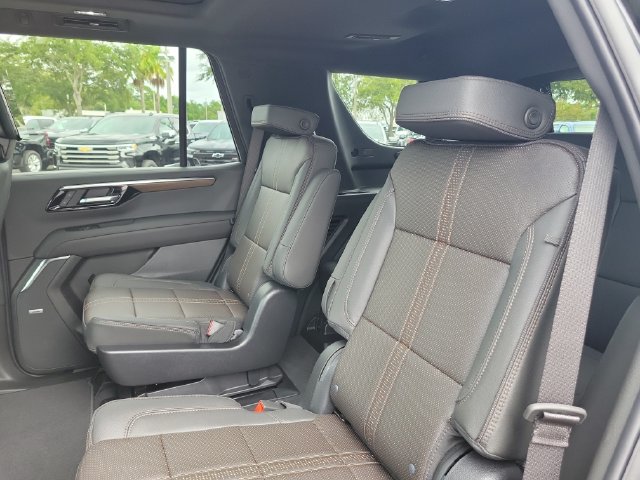 New 2026 Chevrolet Tahoe High Country AWD/4WD image 12