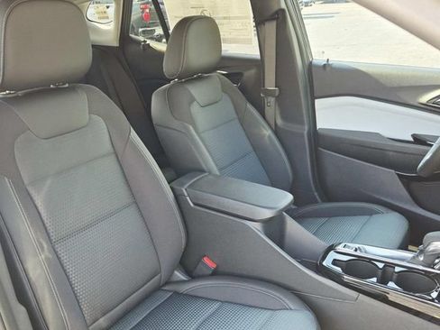 New 2026 Chevrolet Trax LT w/ Driver Confidence Package FWD image 14