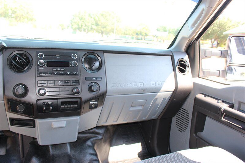 Used 2015 Ford F250 XL w/ Power Equipment Group RWD image 24