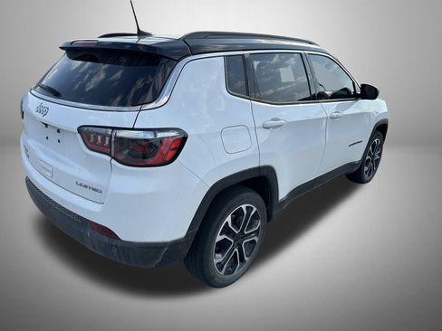 Used 2023 Jeep Compass Limited AWD/4WD image 3