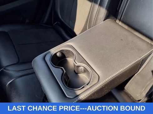 Used 2023 Jeep Grand Cherokee Altitude AWD/4WD image 14