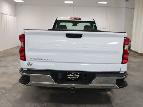 Used 2022 Chevrolet Silverado 1500 W/T RWD image 8