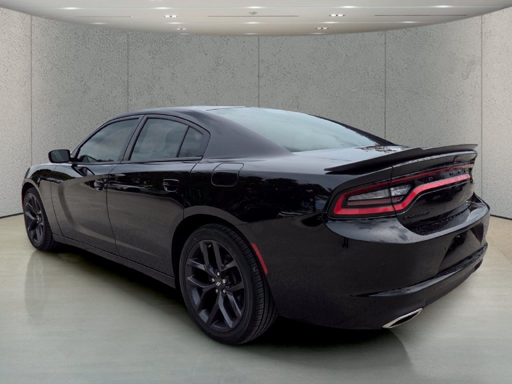 Used 2020 Dodge Charger SXT w/ Blacktop Package RWD image 8