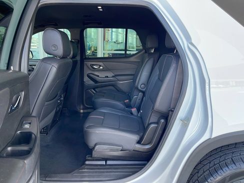 Used 2022 Chevrolet Traverse RS image 12