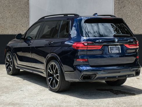 Used 2021 BMW X7 xDrive40i w/ M Sport Package AWD/4WD image 12
