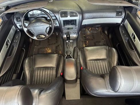 Used 2004 Ford Thunderbird RWD image 8