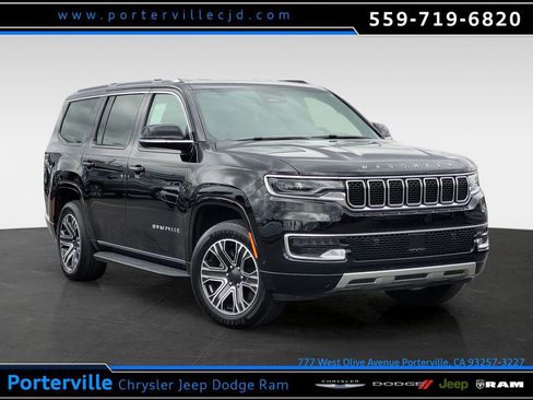 Used 2024 Jeep Wagoneer Series II w/ Flexible Seating Group RWD image 1