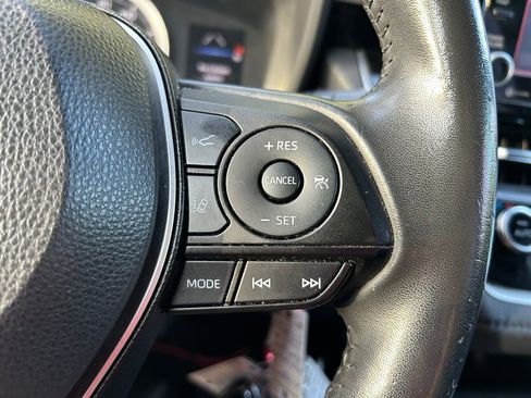 Used 2022 Toyota Corolla SE FWD image 19